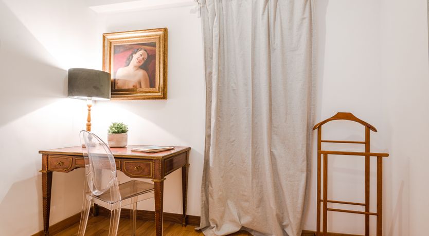 Photo of The Roman Writer