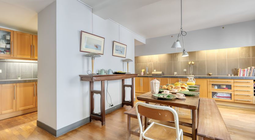 Photo of So Parisian