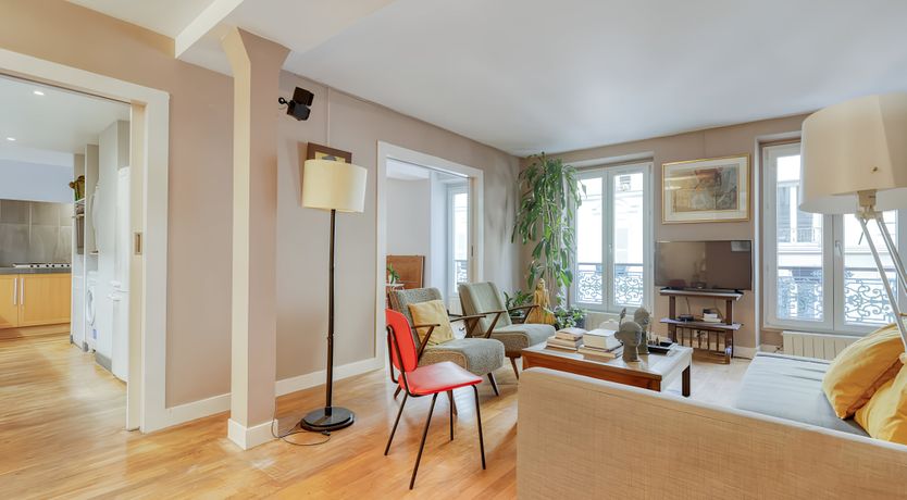 Photo of So Parisian