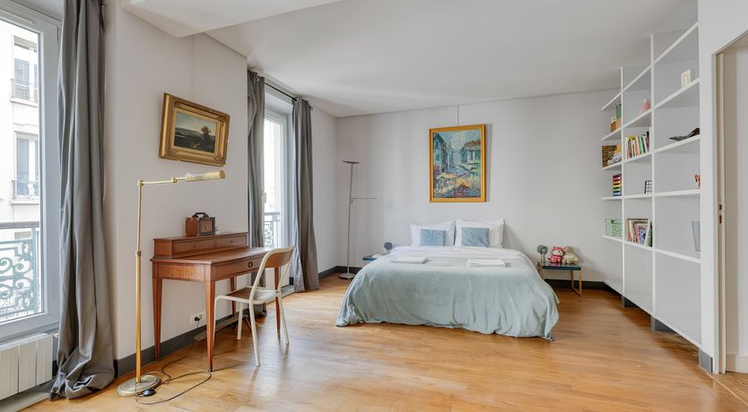 Photo of So Parisian