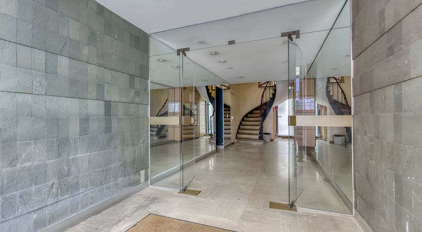 Photo of So Parisian