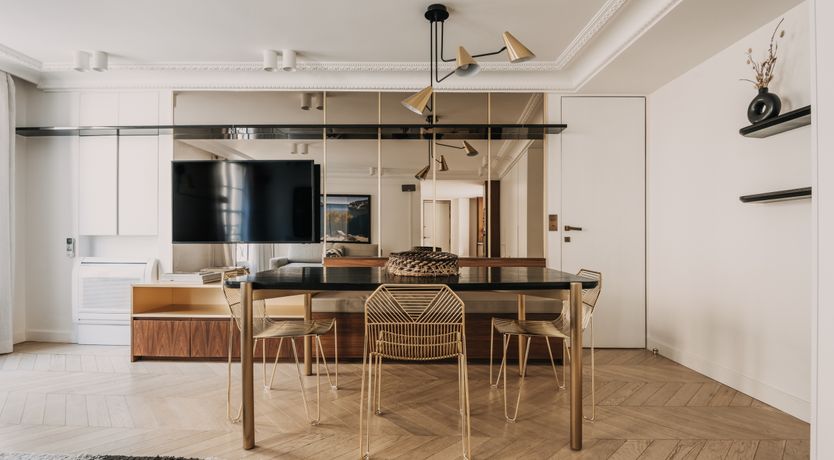 Photo of Ritz & Greige