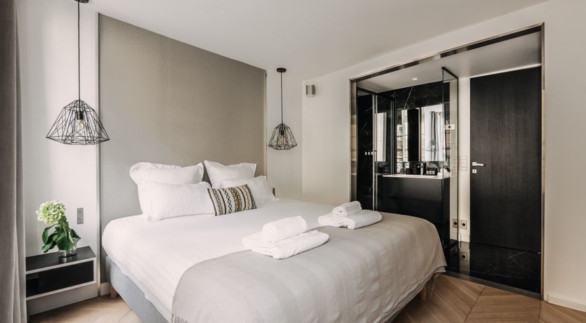 Photo of Ritz & Greige