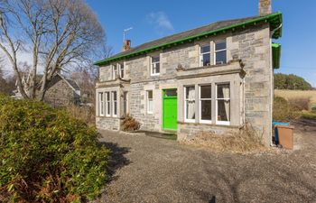 Cottage in The Highlands Holiday Home