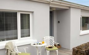 Photo of in Hillhead (78520)