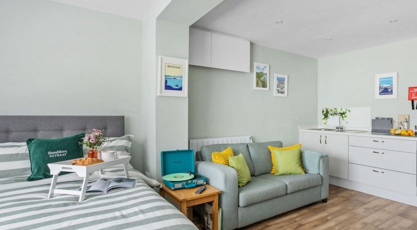 Photo of 1 Bed in Hillhead