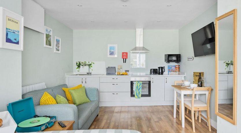 Photo of 1 Bed in Hillhead