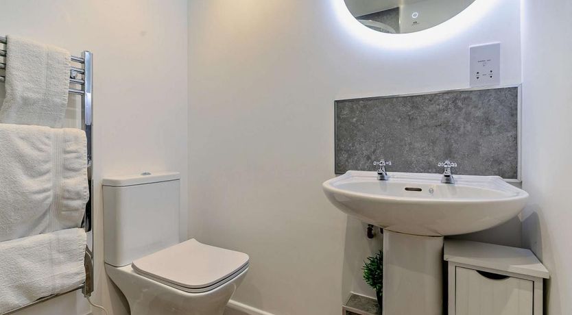 Photo of 3 Bed in Crackington Haven