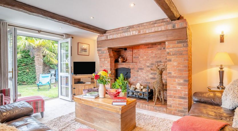 Photo of 4 Bed in East Brent