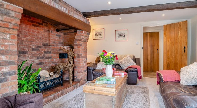 Photo of 4 Bed in East Brent