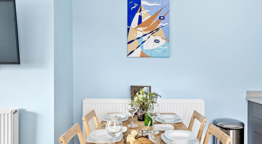 Photo of 2 Bed in Hillhead