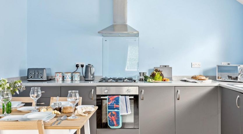 Photo of 2 Bed in Hillhead