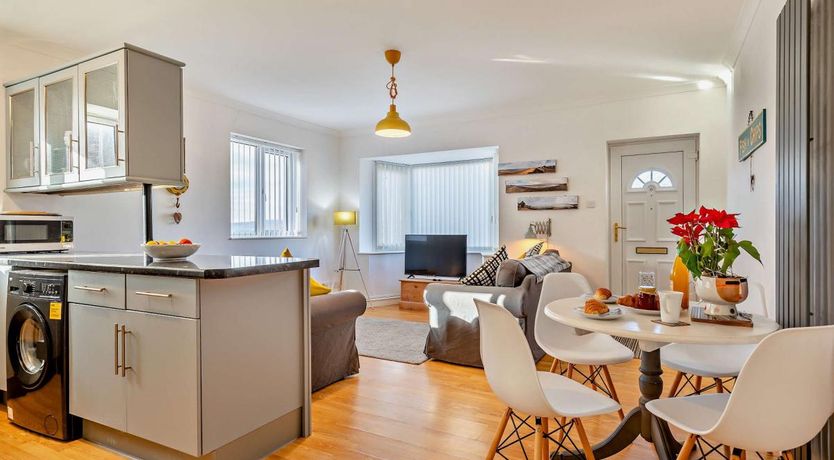 Photo of in Exmouth (85780)