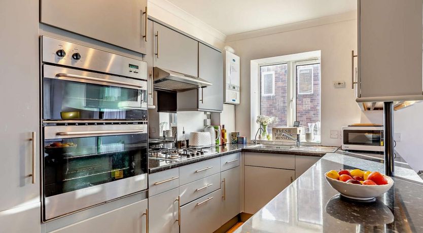 Photo of 2 Bed in Exmouth