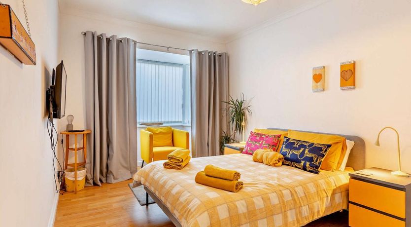 Photo of 2 Bed in Exmouth