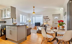 Photo of 2 Bed in Exmouth