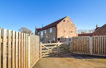 Cottage in East Riding Holiday Home