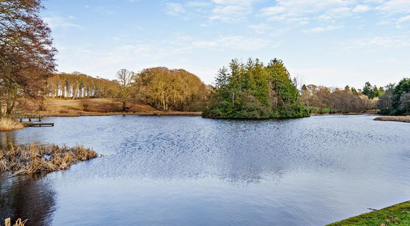 Photo of 4 Bed in Dyce