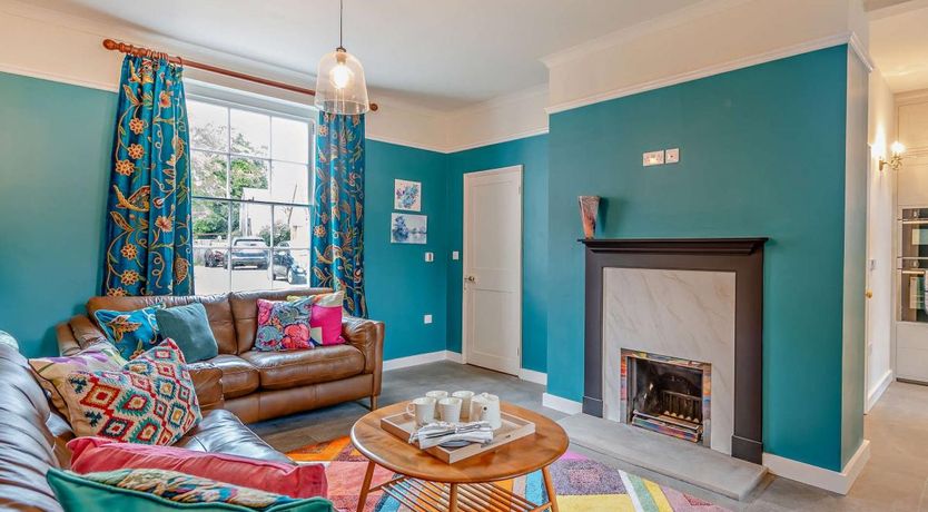 Photo of 3 Bed in Dedham