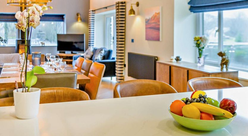 Photo of 4 Bed in Chapel Stile