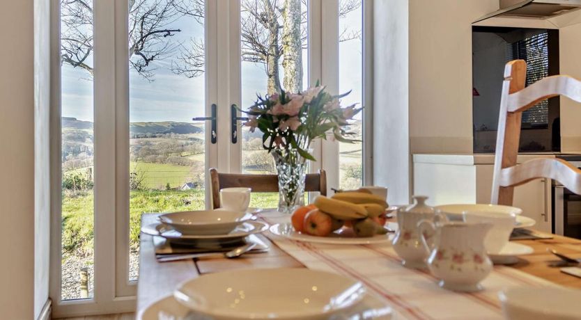 Photo of 2 Bed in Beulah