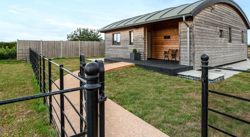 Photo of 2 Bed in Babcary