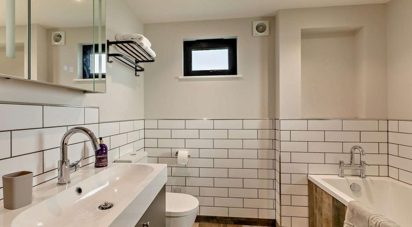 Photo of 2 Bed in Babcary