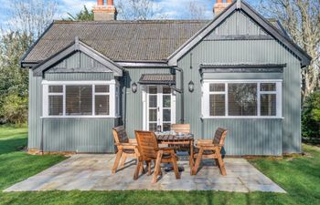 Cottage in Hampshire Holiday Home