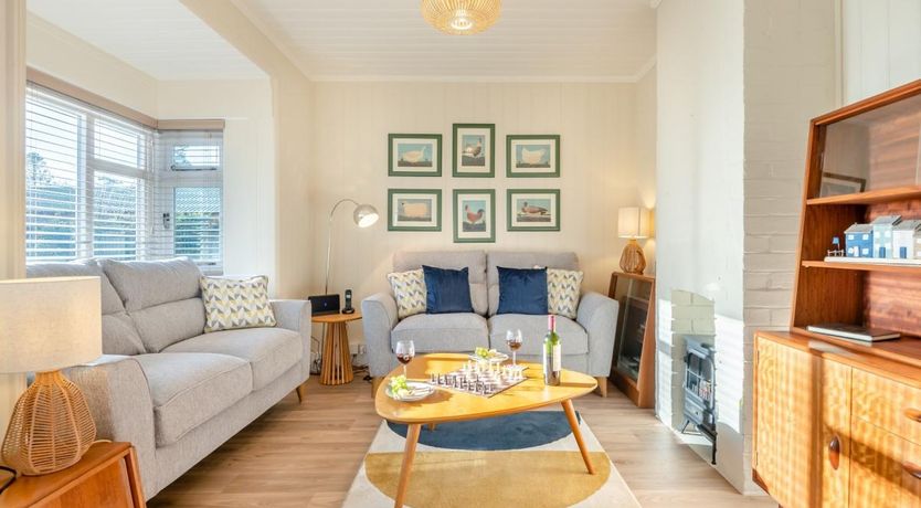 Photo of 2 Bed in Beaulieu