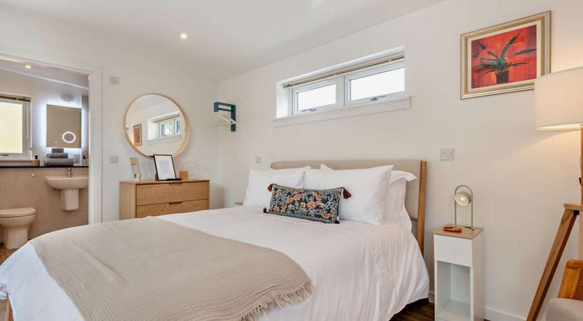 Photo of 1 Bed in Glencruitten