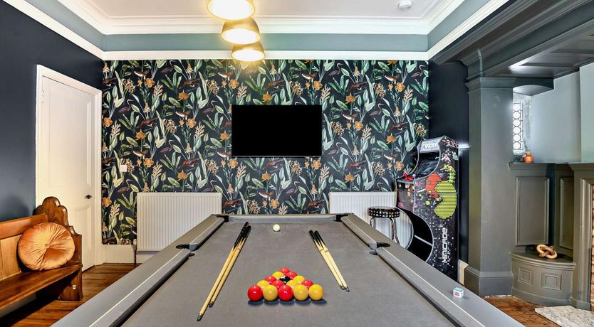 Photo of 5 Bed in Monmouth