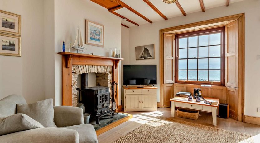 Photo of 3 Bed in Kingsbridge