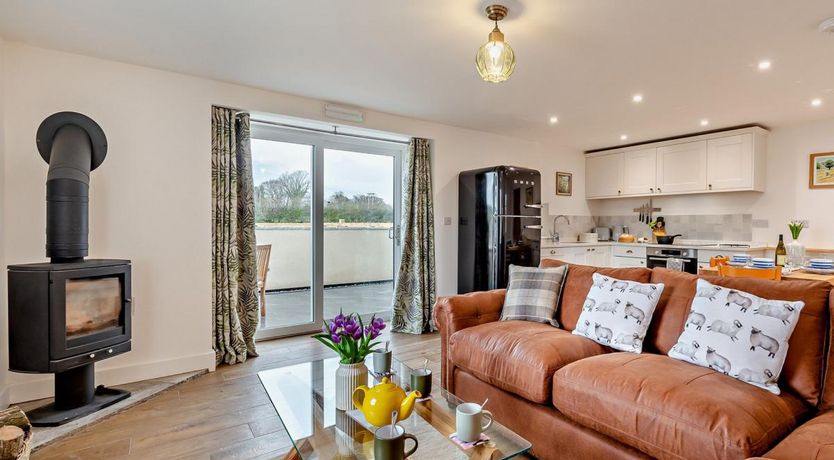 Photo of 2 Bed in Littlethorpe