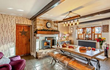 in Marsden (94015) Holiday Home