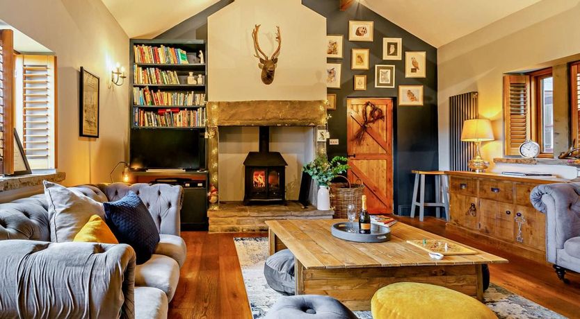 Photo of 4 Bed in Marsden