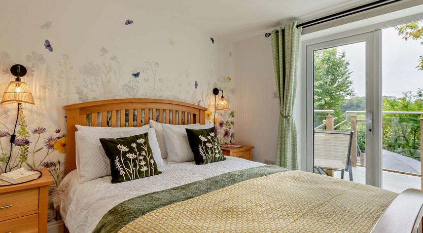 Photo of 2 Bed in Bishops Tawton