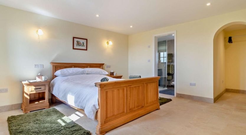 Photo of 3 Bed in Repps With Bastwick