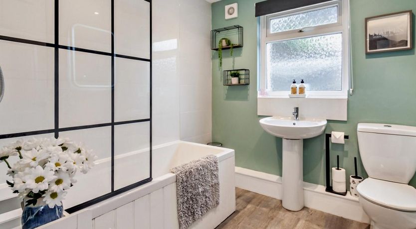 Photo of 3 Bed in Cowes