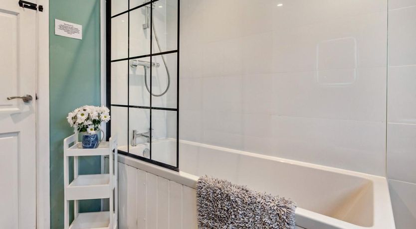 Photo of 3 Bed in Cowes