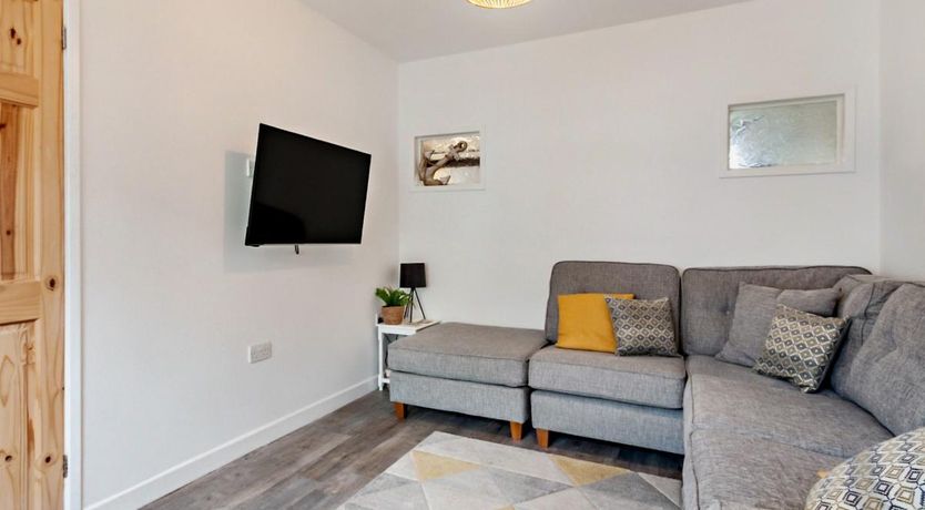 Photo of 3 Bed in Cowes