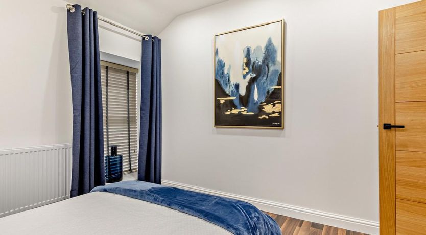 Photo of 2 Bed in New Mills