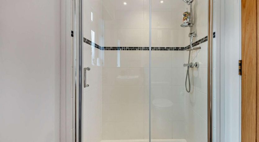 Photo of 3 Bed in Swanage