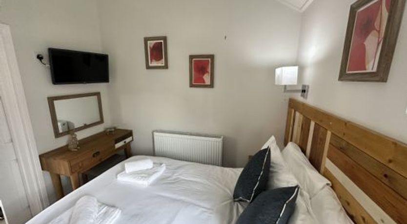 Photo of Low Lake Lodge