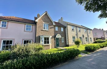 Snowdrop Cottage Holiday Home