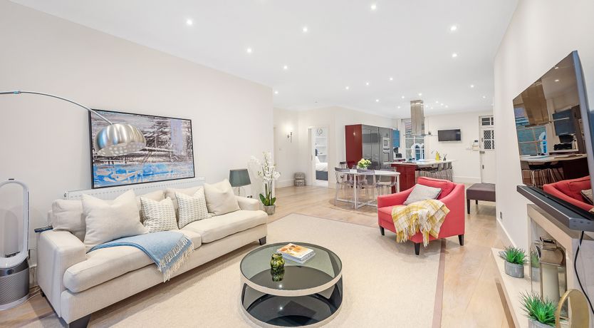 Photo of Ruby & Cream