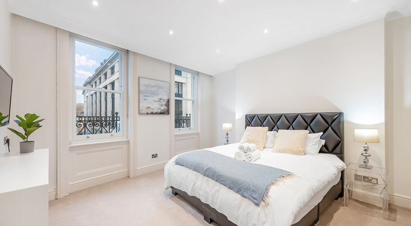 Photo of Ruby & Cream