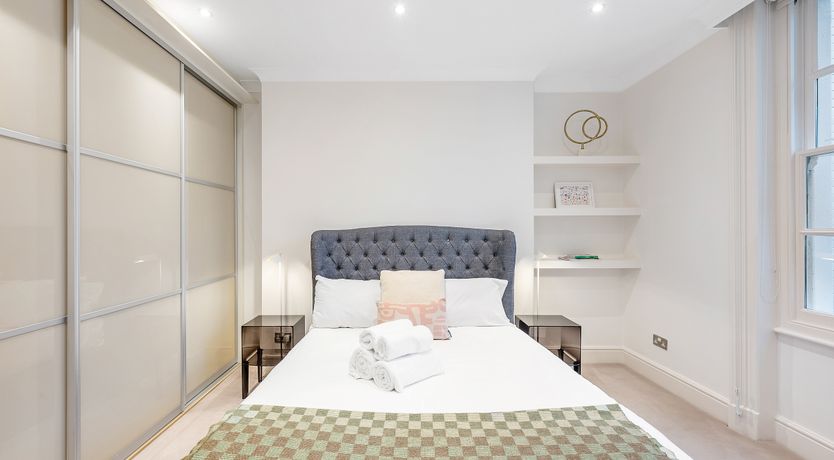 Photo of Ruby & Cream