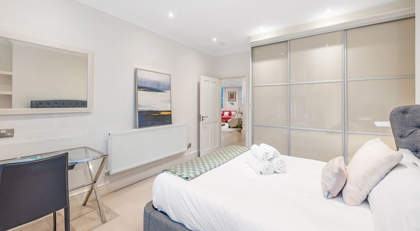 Photo of Ruby & Cream