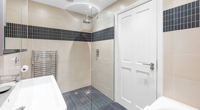 Photo of Ruby & Cream