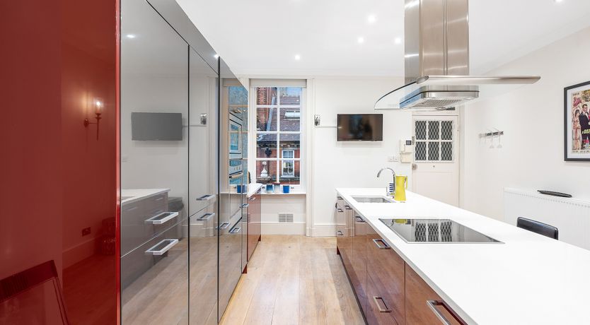 Photo of Ruby & Cream